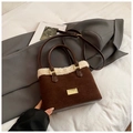 Borsa a secchiello in pelle scamosciata marrone con bordo in pelliccia bianca - Marrone