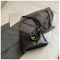 Chic black vintage hobo bag in wrinkled patent leather with gold chain and strap - Small Black Without Pendant