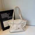 Sac sous le bras chic en similicuir blanc crème avec fermeture éclair et bandoulière - Blanc Cassé