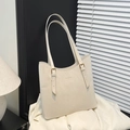 Minimalist cream white leather tote bag with adjustable strap and MANXIANG brand logo - White Without Pendant