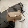 Bolso bandolera de piel taupe con hebilla dorada redonda y asas superiores dobles - Caqui