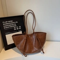 Grand sac cabas marron vintage en similicuir avec détail cordon et fines bandoulières - Marron