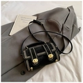 Schwarze Retro Boston-Tasche aus Wildleder mit Goldnieten und Doppel-Drehverschluss - Ohne Anhänger / Schwarz