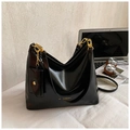 Borsa tote in pelle nera lucida con catena dorata e mini pochette coordinata - Nero