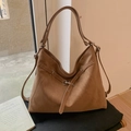 Sac cabas vintage en daim marron avec boucle en métal et bandoulières réglables - Brun Sans Pendentif