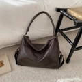 Grand sac cabas vintage en similicuir marron foncé avec une texture souple décontractée - Café sans Pendentif