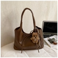 Minimalist large tote bag in dark brown leather with a cute plush puppy pendant - With Charm / Brown