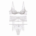 Set lingerie 3 pezzi in pizzo floreale bianco con reggiseno, reggicalze e perizoma coordinato - S / Bianco