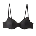 Détail d'un soutien-gorge élégant en satin noir avec dentelle fine et fines bretelles - S / Noir (Soutien-gorge) (1820B)