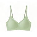 Dettaglio del bralette senza cuciture verde menta con spalline regolabili e coppe - S / verde chiaro