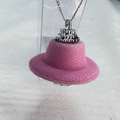 Ciondolo cappello palla da discoteca in feltro rosa con catena in argento per regali - Palla 2cm Rosa