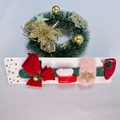 Details des 4-teiligen Weihnachts-Haarclip-Sets mit Samtschleife, Socken und Pompons - Schnapparmband Kollektion / Rot-weiße Emaille-Weihnachtssocke