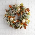 Ghirlanda autunnale con zucche bianche e foglie di acero su muro di mattoni bianchi - 35cm / Ghirlanda Halloween Zucca Foglia Acero