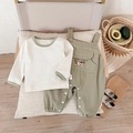 Baby Gestreiftes Langarmshirt und grüne Latzhose mit Dackel-Stickerei im Set - 73cm / Grün