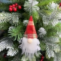 Gnomo di Natale con cappello a scacchi rosso e giallo e barba bianca sull'albero - Ciondolo Albero Cappello Righe