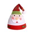 Bonnet de Père Noël festif avec bordure tricotée verte et détails de houx décoratifs - Chapeau de Père Noël