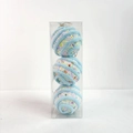 Set di tre palline di Natale in velluto azzurro e schiuma in scatola trasparente - 8cm Blu
