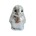 Dettaglio ravvicinato della statuetta pinguino disco ball con specchi in vetro argento - Pinguino a Specchio 11.5cm
