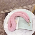 Pink faux fur wide shoulder strap for bags featuring golden metal swivel clasps - Pink