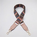 Verstellbarer bunter Schultergurt mit Ethno-Muster, Goldclips und rosa Kunstlederbesatz - Rosa