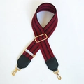 Verstelbare brede geborduurde tasriem met rood-zwart geometrisch patroon en gouden haken - Rood + Zwart Leer