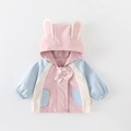 Giacca a vento rosa e blu da bambina con graziose orecchie lunghe di coniglio sul cappuccio - Top / Rosa / 73cm
