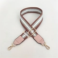 Bandoulière réglable rayée avec crochets dorés pour sacs à main en marron et argent - Rose