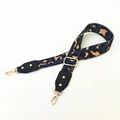 Verstellbarer Taschenriemen mit Leopardenmuster, Goldkarabinern und Nietendetails - Blau