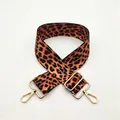 Dettaglio tracolla regolabile con stampa leopardata e moschettoni in metallo dorato - Stile 2 Leopardato / Argento