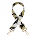 Détail de la bandoulière de sac avec crochets dorés et boucle de réglage - Camouflage Kaki