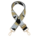 Détail de la bandoulière camouflage réglable avec boucles dorées et texture de tissu tissé - Camouflage Bleu Clair