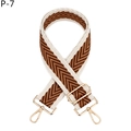 Détail de la bandoulière réglable à chevrons marron et blanc avec mousquetons dorés - Bord Khaki Marron Rayure (P-7)