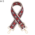 Detailaufnahme des verstellbaren Ethno-Taschenriemens mit rot-blauem Rautenmuster - Silberverschluss / Rot Blau (A-5)