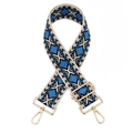 Tracolla regolabile con motivo a rombi ricamati e ganci metallici dorati su sfondo bianco - Blu Fibbia Dorata