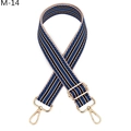Détail de la bandoulière tissée bleue et marron avec mousquetons dorés ajustables - M-14 Rayures Bleu Noir