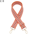 Detail eines verstellbaren Webgurts mit orangefarbenem Muster und goldenen Haken - C-9 Orange / Silberverschluss