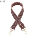 Détail de la bandoulière tissée à motif ethnique avec mousquetons en métal doré - C-12 Rose / Fermoir en Argent