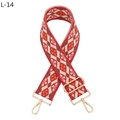Detailansicht eines ethnischen geometrischen Jacquard-Gurtbands mit goldenen Karabinern - Silberverschluss / L-14 Rot