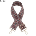 Détail de la sangle jacquard ethnique avec mousquetons en métal doré poli et réglables - Fermoir en Argent / Rose (S-13)