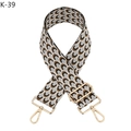 Détail de la bandoulière en jacquard tissé avec boucles dorées et motifs vintage - K-39 Noir Gris Boucle Dorée