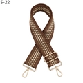 Détails de la bandoulière en toile à damier marron réglable avec boucles dorées - Fermoir Argenté / Style Damier Géométrique (S-22)