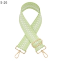 Détail de la bandoulière large tissée réglable avec motifs de losanges verts et blancs - Fermoir Argenté / Style Losanges Vert Herbe/Blanc (S-26)
