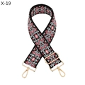 Detailaufnahme des gewebten Schultergurts mit Ethno-Muster und goldenen Metallhaken - Rot Blau Schwarz Weiß Wellen Ethno-Muster (X-19)