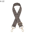 Détail de la bandoulière tissée motif paon avec des crochets métalliques dorés - Motif K-22 Marron Beige (Boucle Argentée)