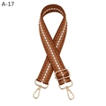 Detailaufnahme des gewebten Taschenriemens mit braun-weißem Muster und Goldkarabinern - Silberverschluss / Braun Stil (A-17)