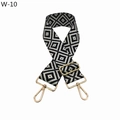 Dettaglio della tracolla tessuta bohémien con ganci e fibbia in metallo dorato lucido - W-10 Nero Beige Rombo Fibbia Argentata