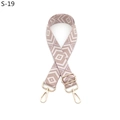 Dettaglio tracolla regolabile con motivo a rombi e moschettoni in oro lucido - S-19 Rosa / Chiusura in Argento