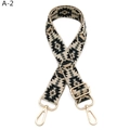 Détail de la sangle jacquard bohème avec boucle en métal doré et mousquetons à ressort - Fermoir en Argent / A-2 Kaki Vert