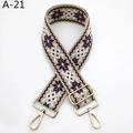 Detailansicht des verstellbaren Taschenriemens mit lila geometrischen Stickereien - Antike Bronze / Khaki Lila (A-21)
