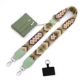 Detail eines ethnisch bestickten Taschenriemens mit grünem Lederbeutel und Silberclips - Nr. 13 Lila Matcha Grün Raute + Matcha Grünes Leder